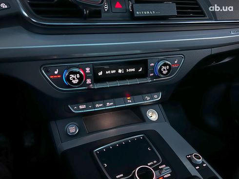 Audi Q5 2017 черный - фото 30