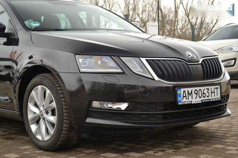 Skoda Octavia 2018 - фото 8