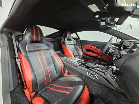 Aston Martin Vantage 2021 - фото 6