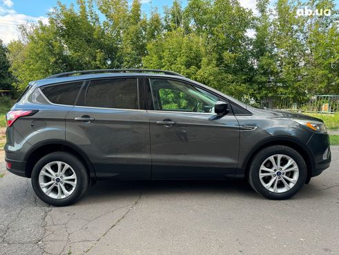 Ford Escape 2018 серый - фото 7