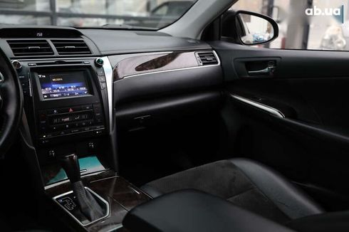 Toyota Camry 2016 - фото 11