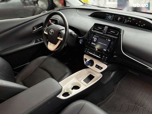 Toyota Prius 2016 - фото 10