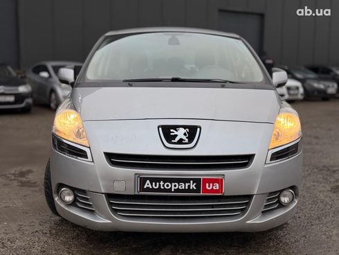 Peugeot 5008 2011 серый - фото 15