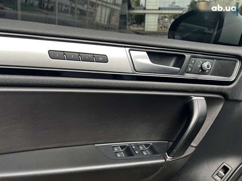 Volkswagen Touareg 2015 - фото 19