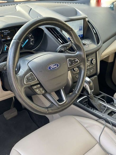 Ford Escape 2018 - фото 24