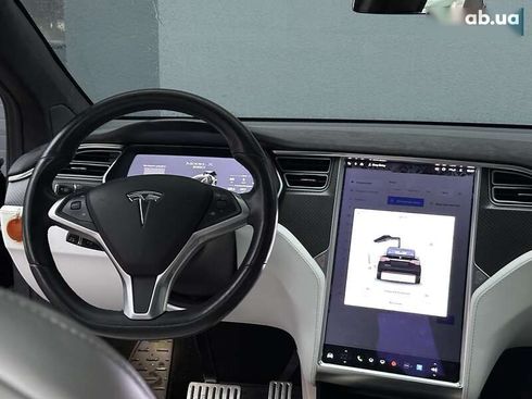 Tesla Model X 2017 - фото 16