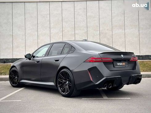 BMW M5 2025 - фото 6