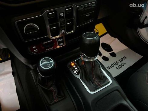 Jeep Gladiator 2020 - фото 18