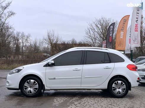 Renault Clio 2012 - фото 12