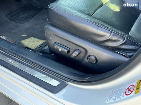 Toyota Camry 2013 - фото 16