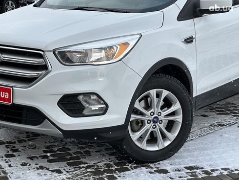 Ford Escape 2017 белый - фото 9