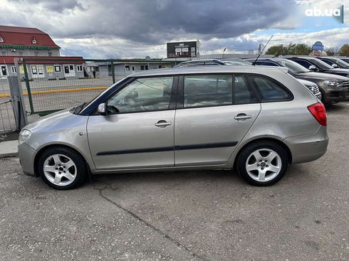 Skoda Fabia 2008 - фото 11