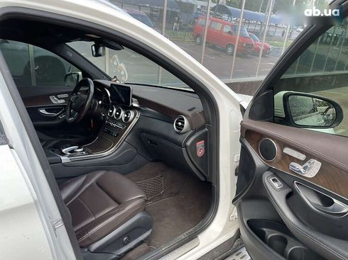 Mercedes-Benz GLC-Класс 2017 - фото 22