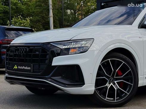 Audi Q8 2022 - фото 6