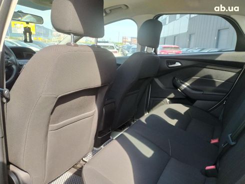 Ford Focus 2016 серый - фото 21