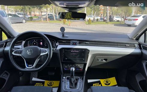 Volkswagen Passat 2021 - фото 13