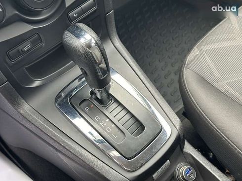 Ford Fiesta 2013 - фото 27