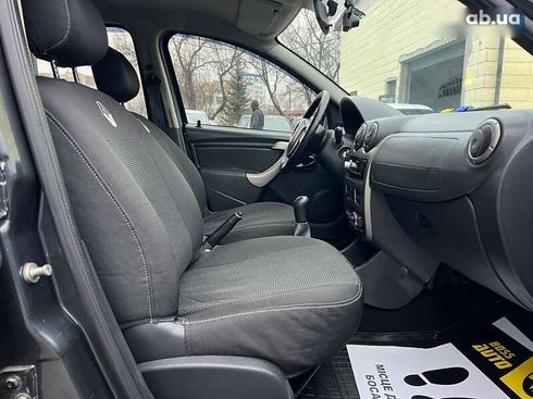 Dacia Sandero 2011 - фото 18