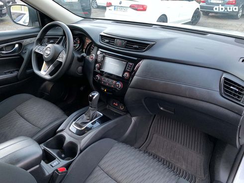 Nissan Rogue 2018 белый - фото 40