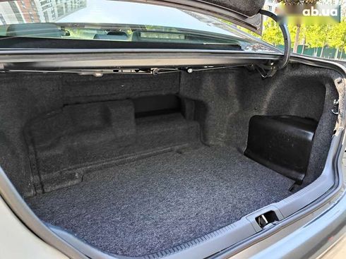 Toyota Camry 2012 - фото 16