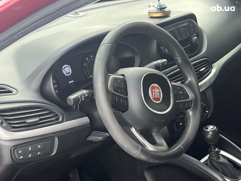 Fiat Tipo 2019 красный - фото 18