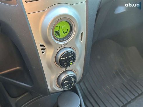 Toyota Yaris 2008 - фото 22