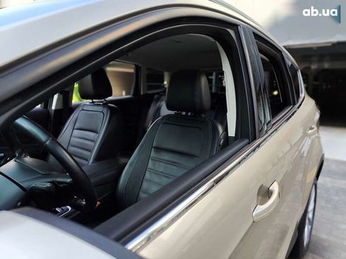 Ford Escape 2016 - фото 4