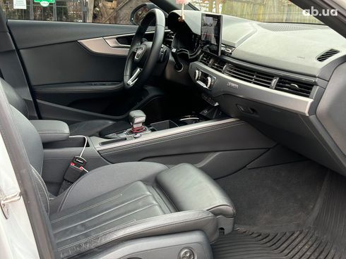 Audi A4 2022 белый - фото 31