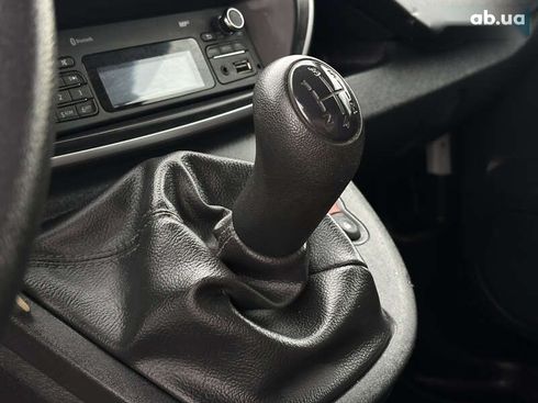 Renault Kangoo 2019 - фото 14