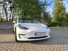 Продаж вживаних Tesla Model 3 2021 року у Львові - купити на Автобазарі