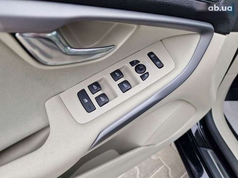 Volvo V40 2018 - фото 19