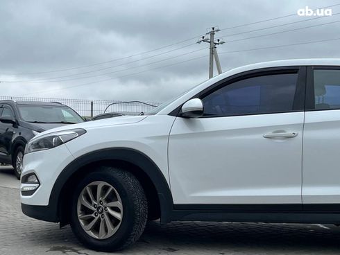 Hyundai Tucson 2016 белый - фото 4