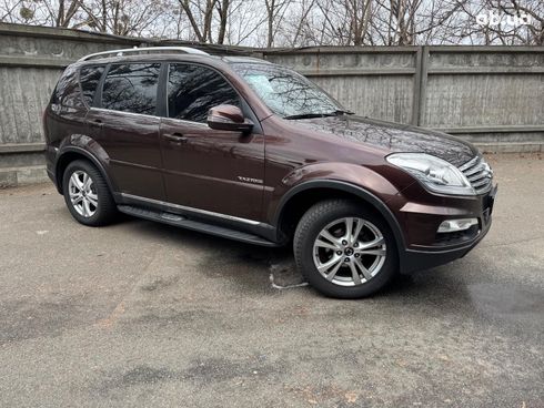 SsangYong Rexton 2014 коричневый - фото 4