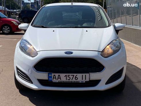 Ford Fiesta 2016 - фото 10