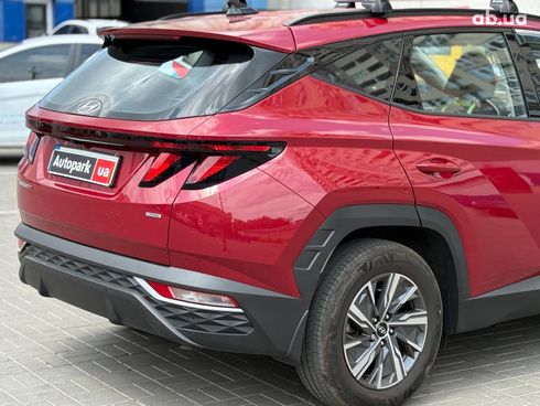 Hyundai Tucson 2023 красный - фото 7