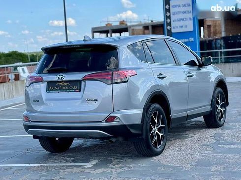 Toyota RAV4 2016 - фото 14