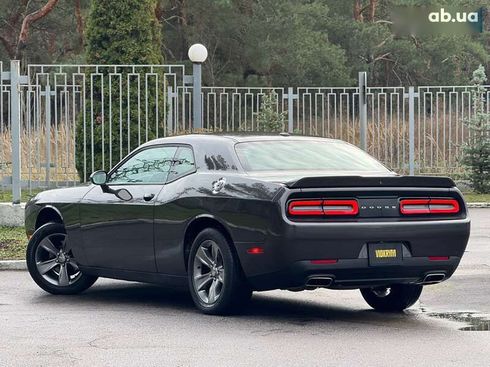 Dodge Challenger 2020 - фото 21