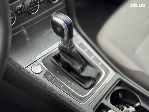 Volkswagen e-Golf 2016 черный - фото 14