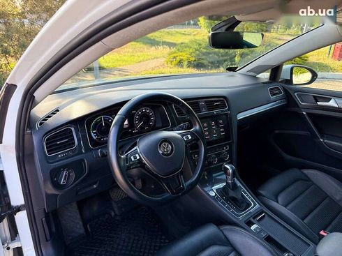Volkswagen e-Golf 2017 - фото 27