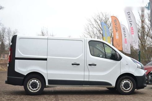 Renault Trafic 2021 - фото 21