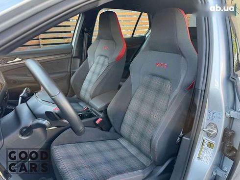 Volkswagen Golf GTI 2023 - фото 16