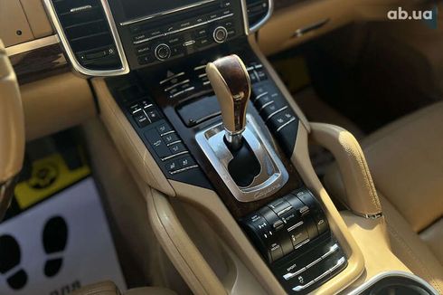 Porsche Cayenne 2013 - фото 18