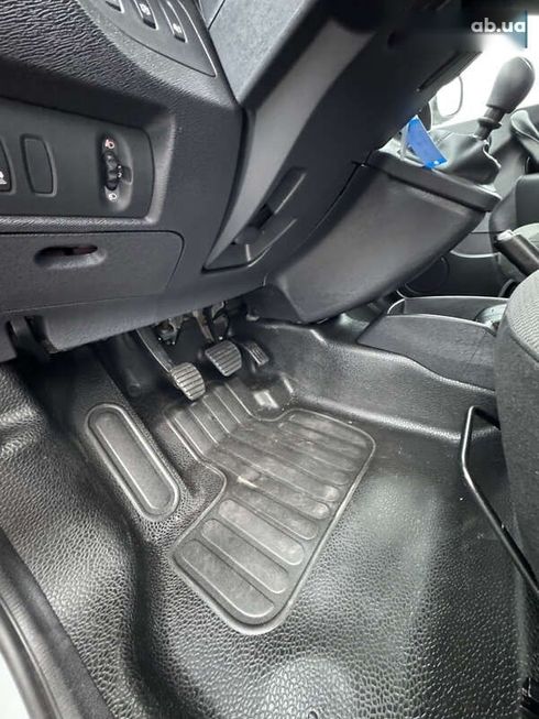 Renault Kangoo 2020 - фото 18