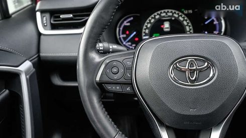 Toyota RAV4 2019 - фото 13