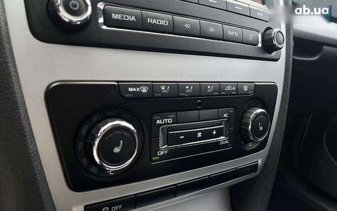 Skoda Octavia 2010 - фото 18