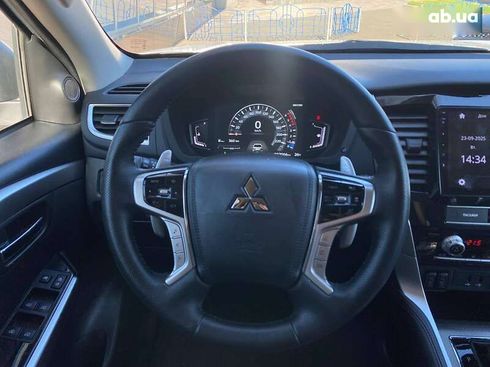Mitsubishi Pajero Sport 2024 - фото 18