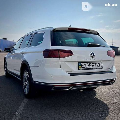 Volkswagen passat alltrack 2019 - фото 6