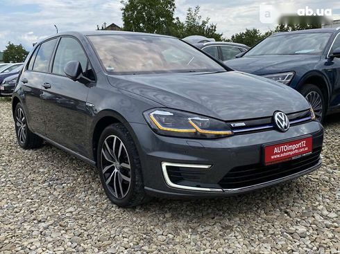 Volkswagen e-Golf 2020 - фото 28