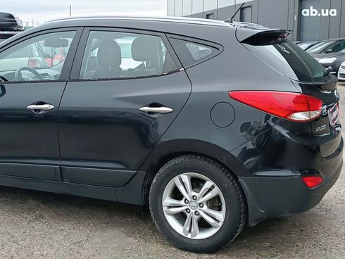 Hyundai ix35 2010 черный - фото 6