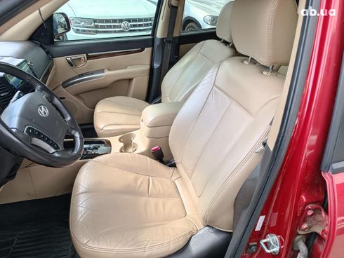 Hyundai Santa Fe 2012 красный - фото 11